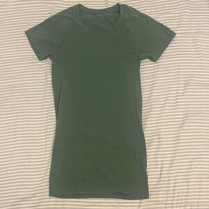 Lululemon swiftly T-shirt